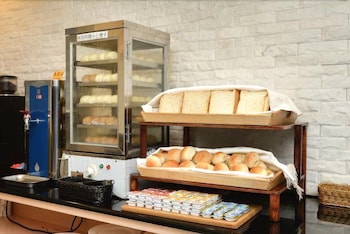 hotel yoshi kaohsiung