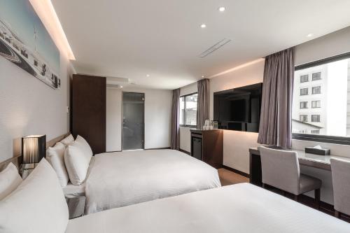 hotel yoshi kaohsiung