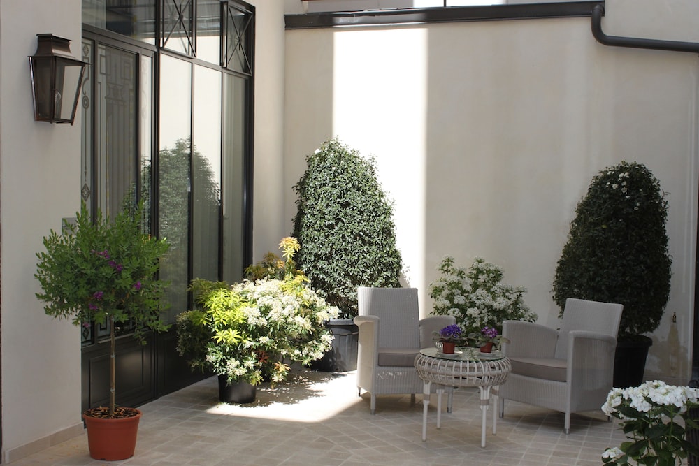 my home in paris hotel