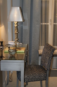 my home in paris hotel