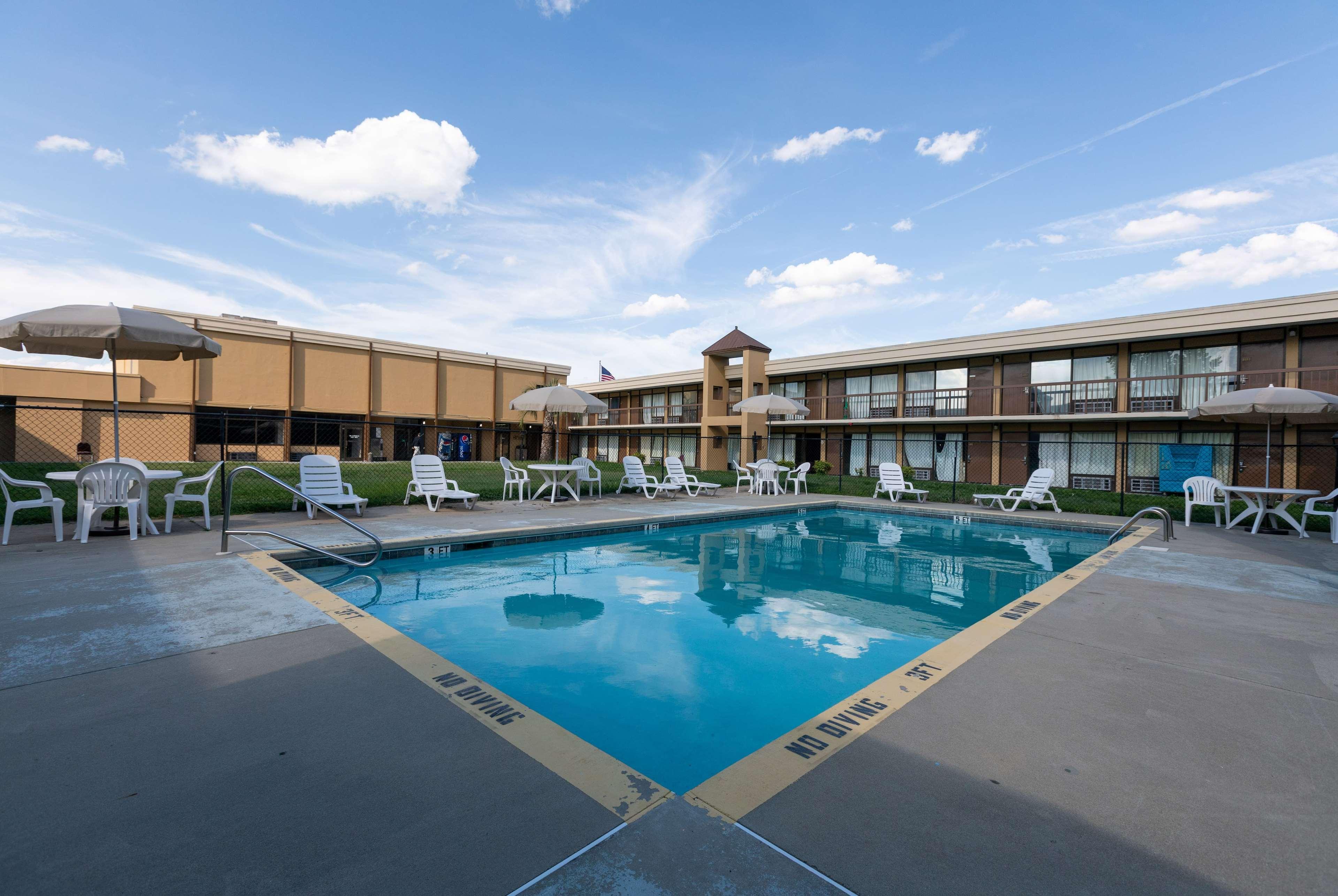 Super 8 By Wyndham Goldsboro,Wayne County>>Goldsboro,2 star