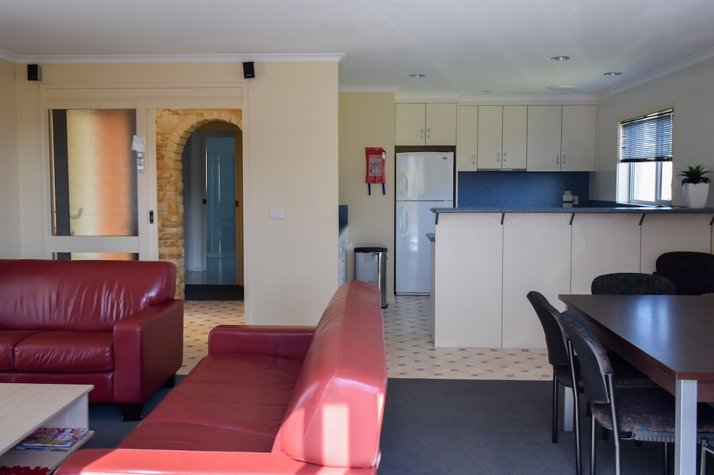 beachway motel and restaurant