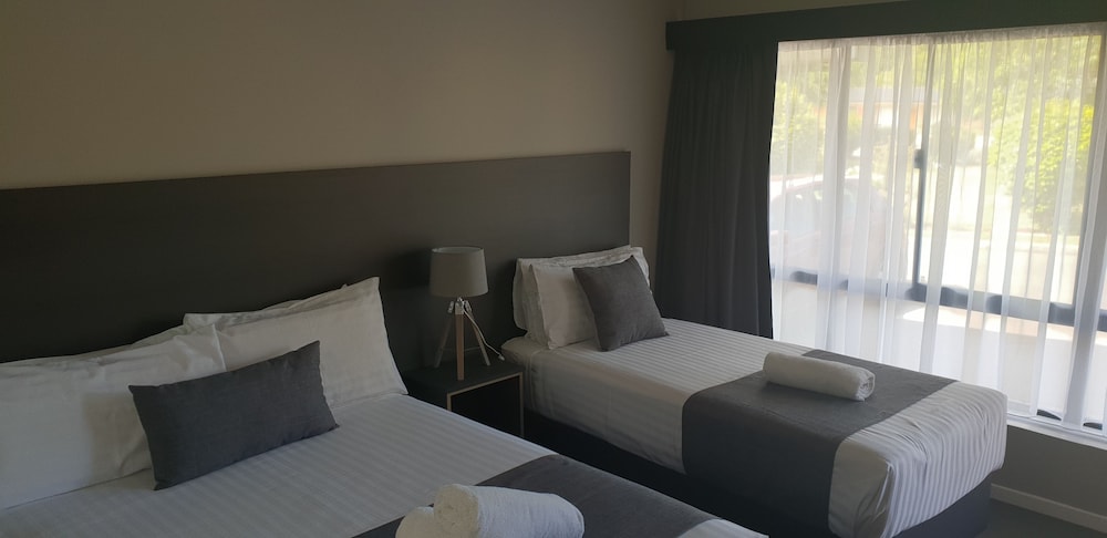 beachway motel and restaurant