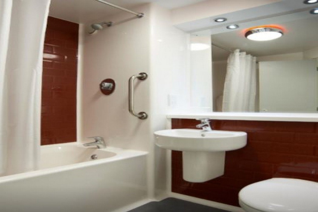 Travelodge Wellington Somerset,Somerset>>Bristol,3 star