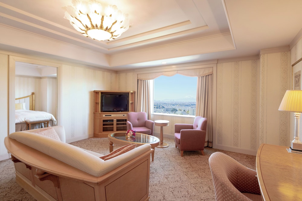 the crest hotel kashiwa