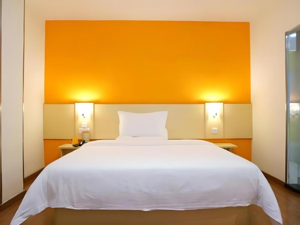 7 days inn jiangmen wuyi university diwang plaza