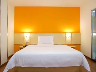 7 days inn jiangmen wuyi university diwang plaza