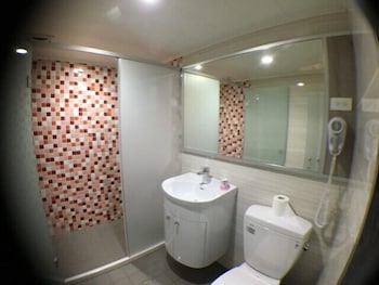 Central Hotel,Taoyuan City>>Taoyuan,2 star