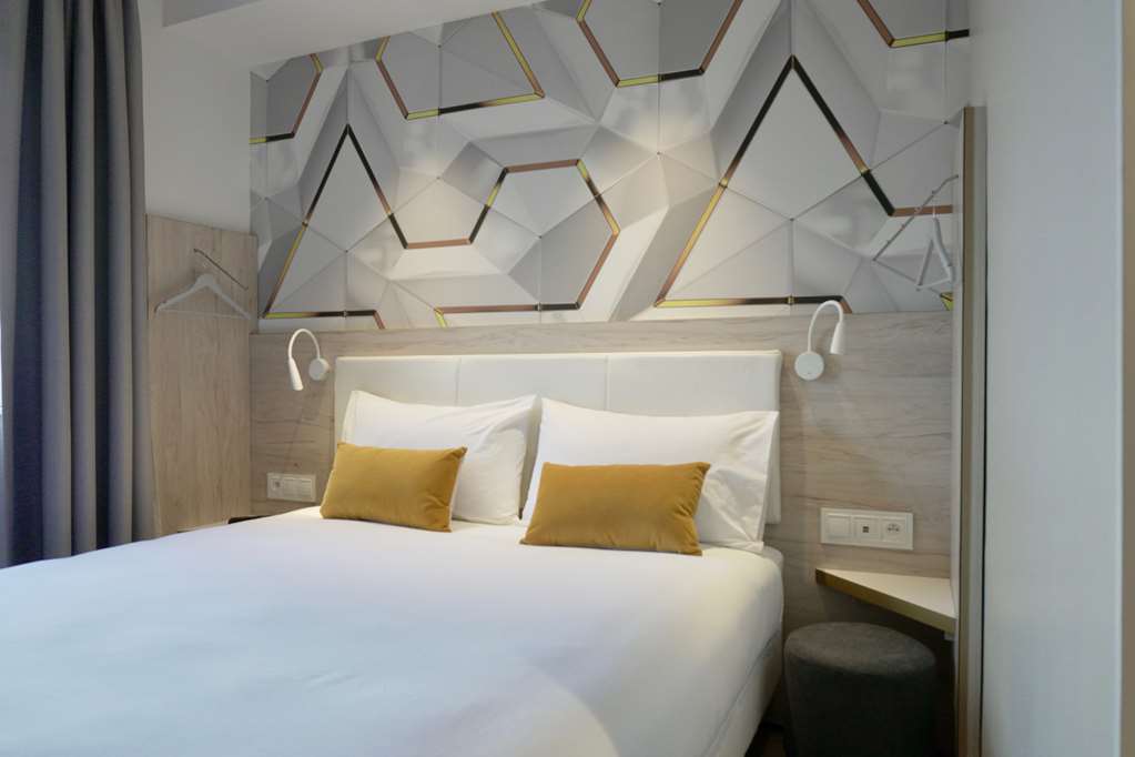 kyriad crepy en valois