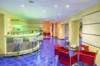 lloyds baia hotel