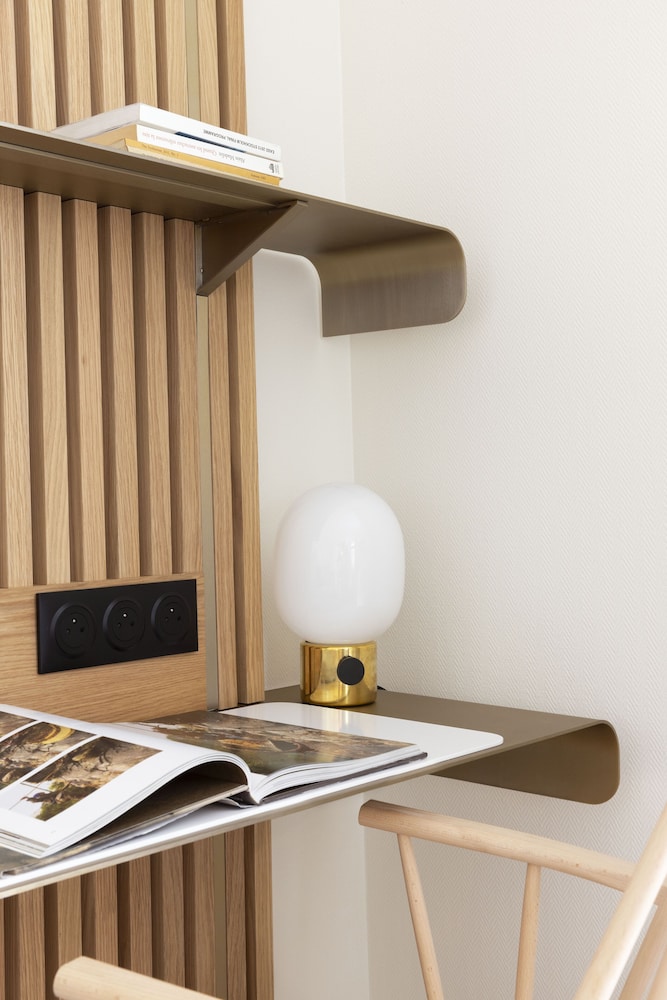 Plessis Grand Hôtel,In The City Center,4 star