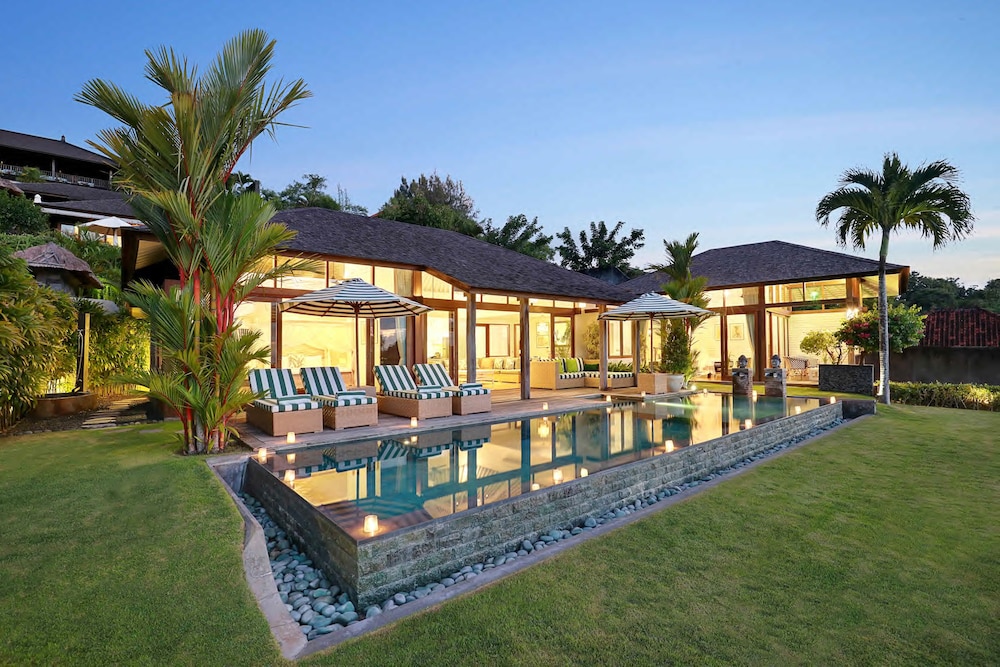 hidden hills villas
