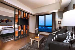 harper purwakarta by aston