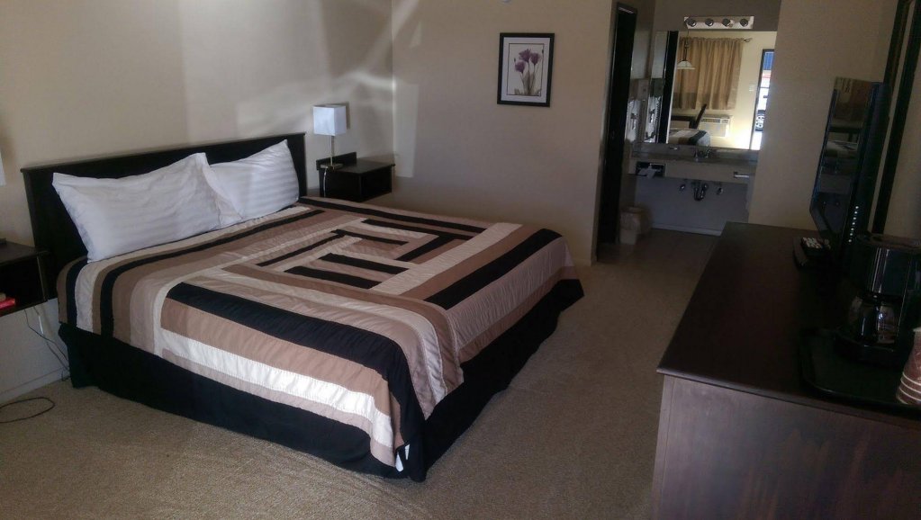 four winds motel and rv park