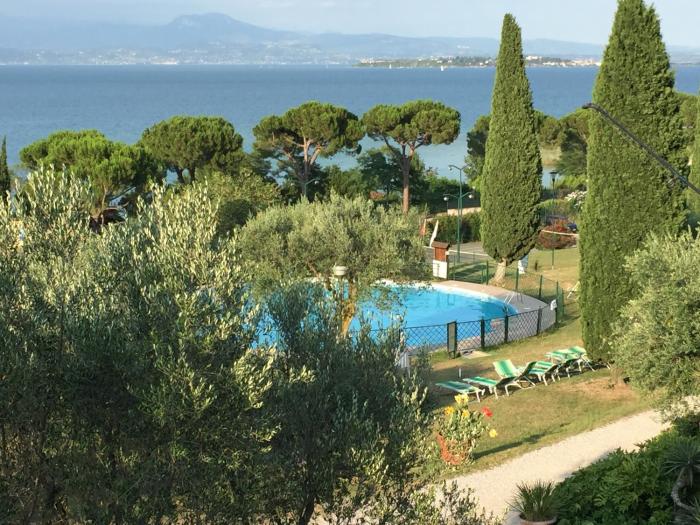 desenzano lake village