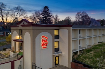 red roof inn warrenton