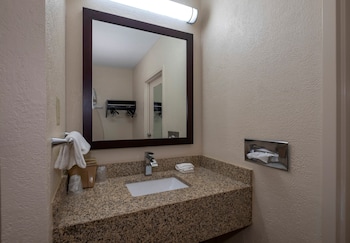 red roof inn warrenton