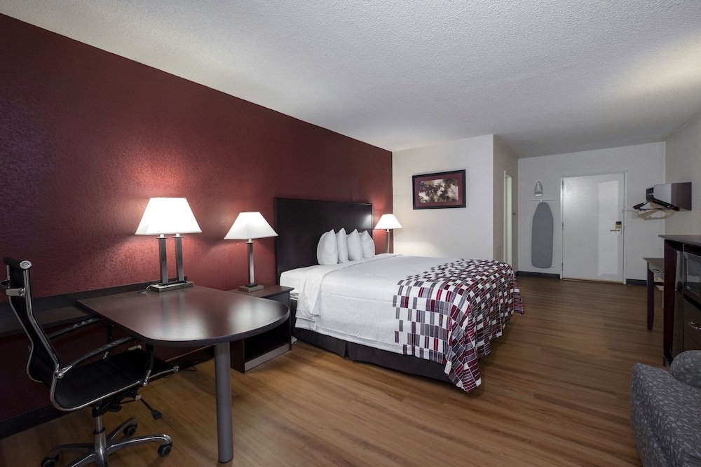 red roof inn warrenton
