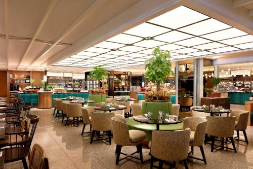 orchard hotel singapore