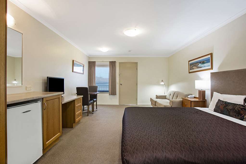 comfort inn warrnambool international