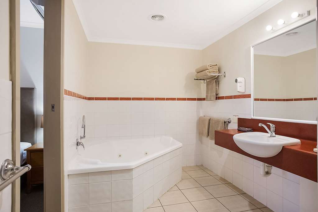 comfort inn warrnambool international