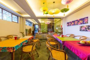 lijiang lize graceland merry inn