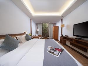 lijiang lize graceland merry inn