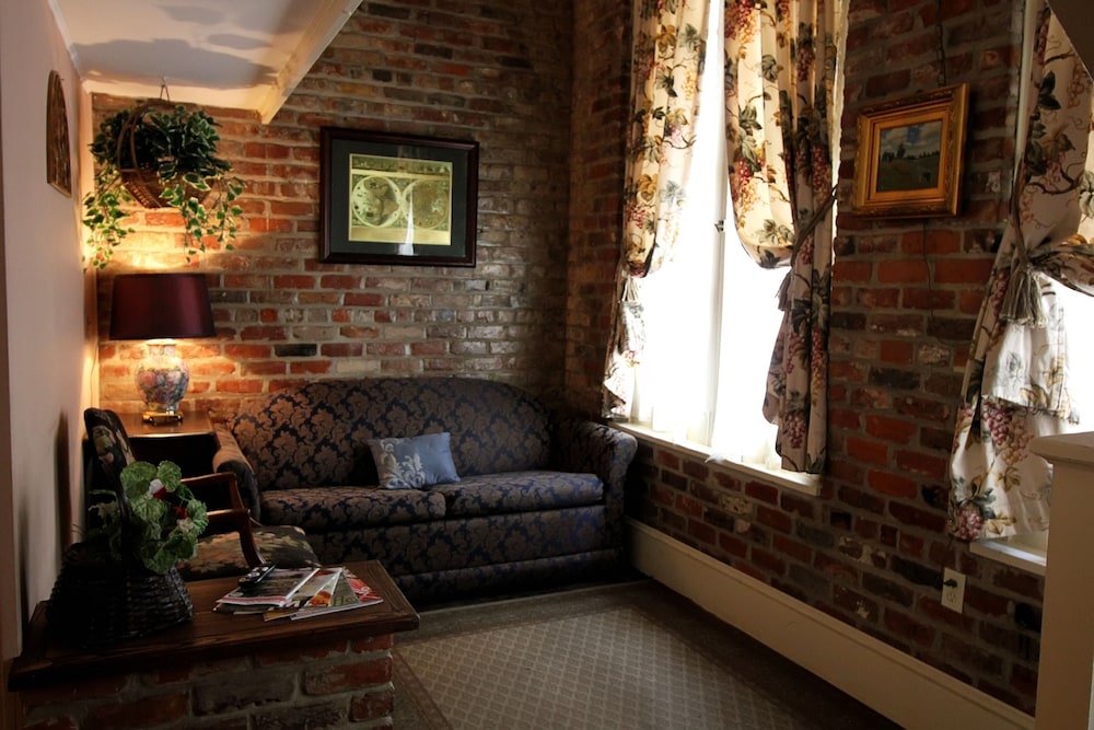 the olivier house hotel