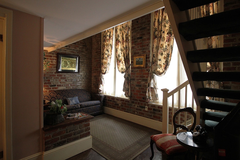 the olivier house hotel