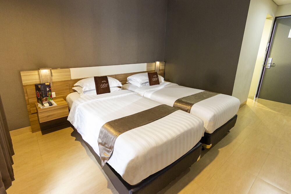 hotel dafam fortuna seturan