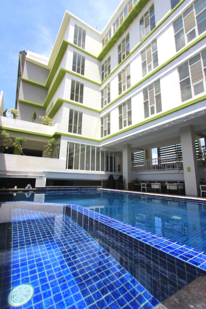 hotel dafam fortuna seturan