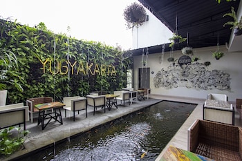 Hotel Dafam Fortuna Seturan,Depok>>Berbah,3 star