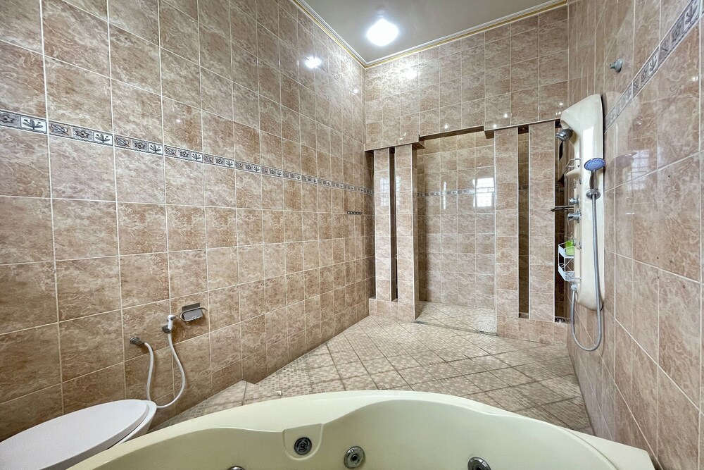 hotel ramayana garut