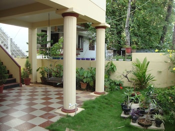 lazar residency homestay