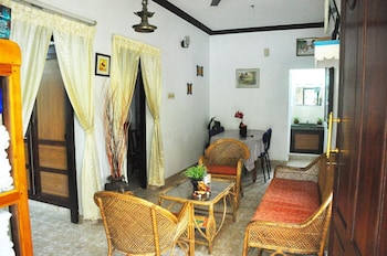 lazar residency homestay