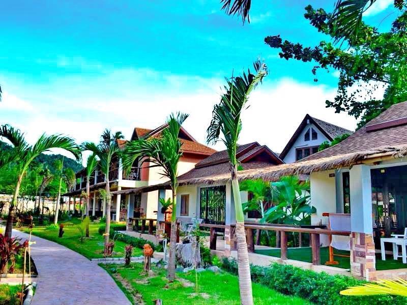Banana Beach Resort,Ko Lanta>>Klong Dao Beach,3 star