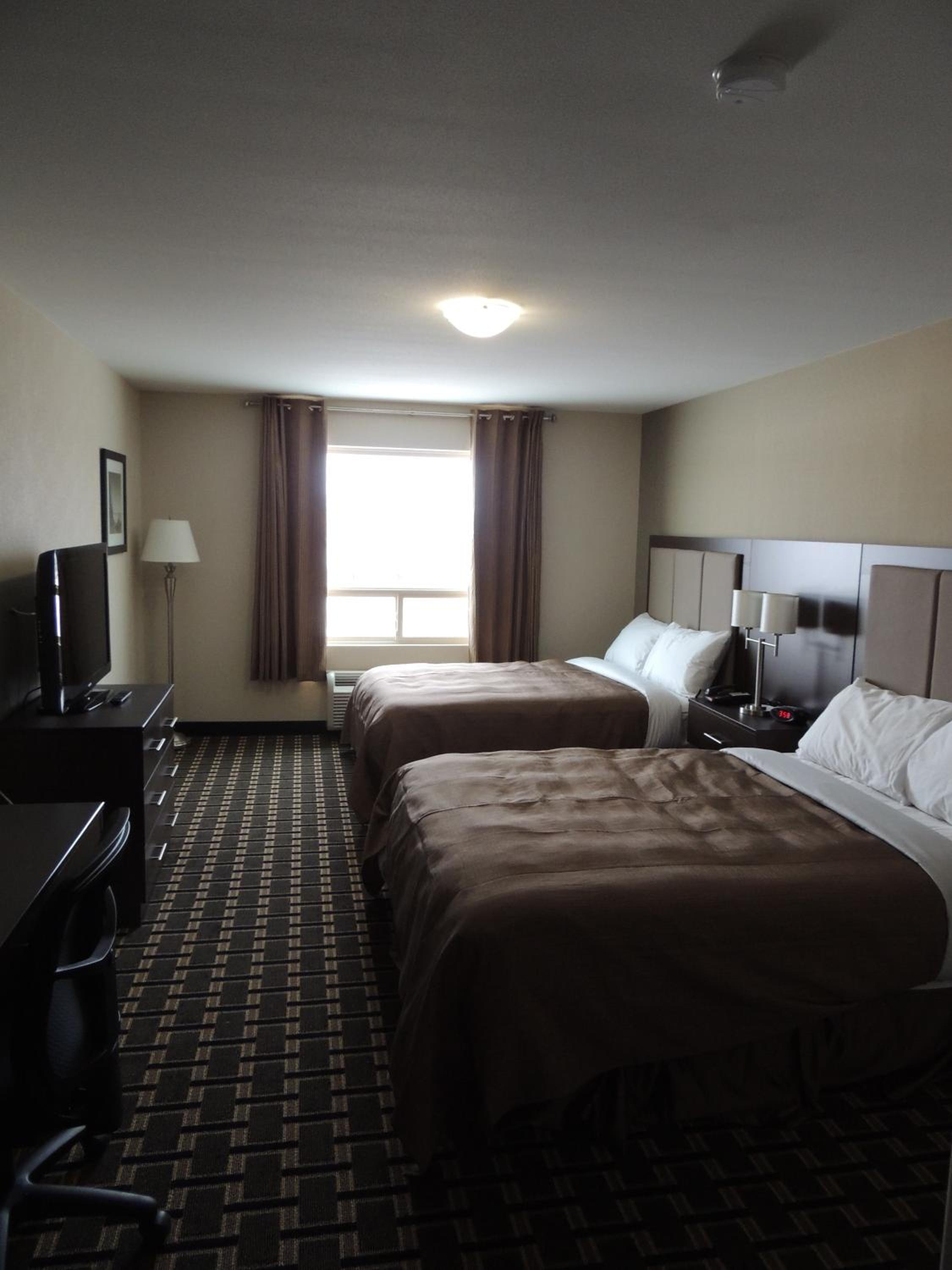 carlyle western star inn and suites