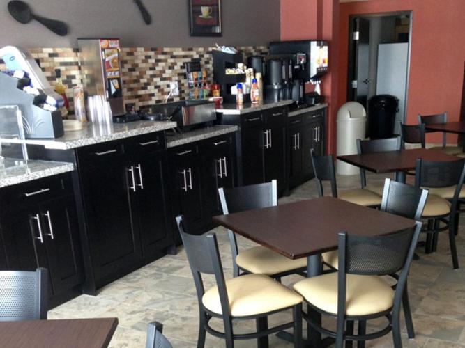 carlyle western star inn and suites