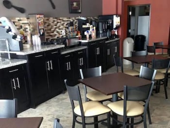 carlyle western star inn and suites