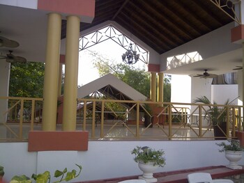 Habitation Hatt Hotel,Delmas>>Carrefour,3 star