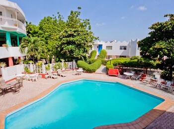 Habitation Hatt Hotel,Delmas>>Carrefour,3 star