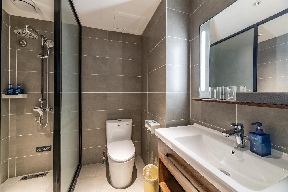 hanting hotel changhun hongqi street changying