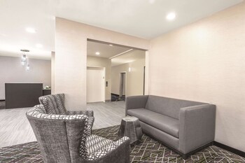 La Quinta Inn & Suites By Wyndham Rome,Cartersville>>Adairsville,3 star