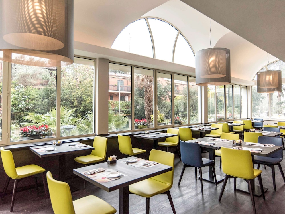 mercure eur roma west