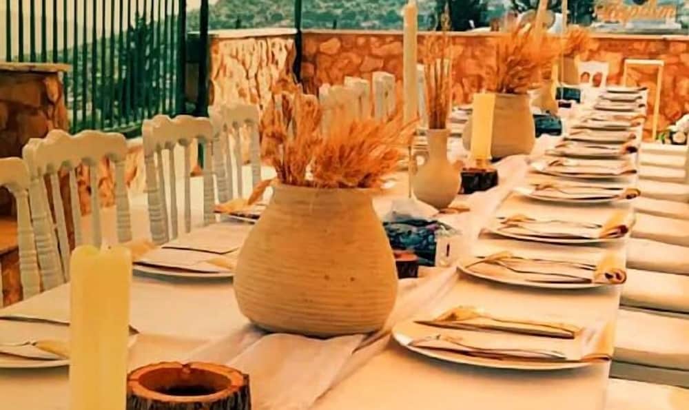 al jabal castle hotel ajloun