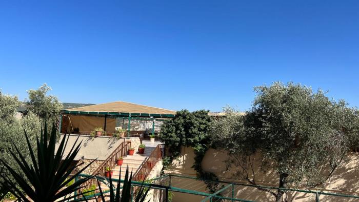 al jabal castle hotel ajloun
