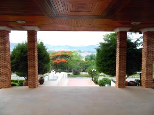 vansana plain of jars hotel