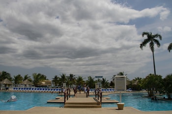 playa blanca beach resort all inclusive
