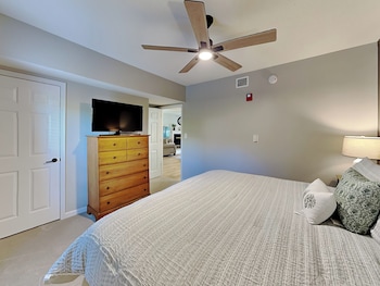 Mountain Breeze Retreat By Jackson Mountain Rentals,205 Ogle Drive,4 star