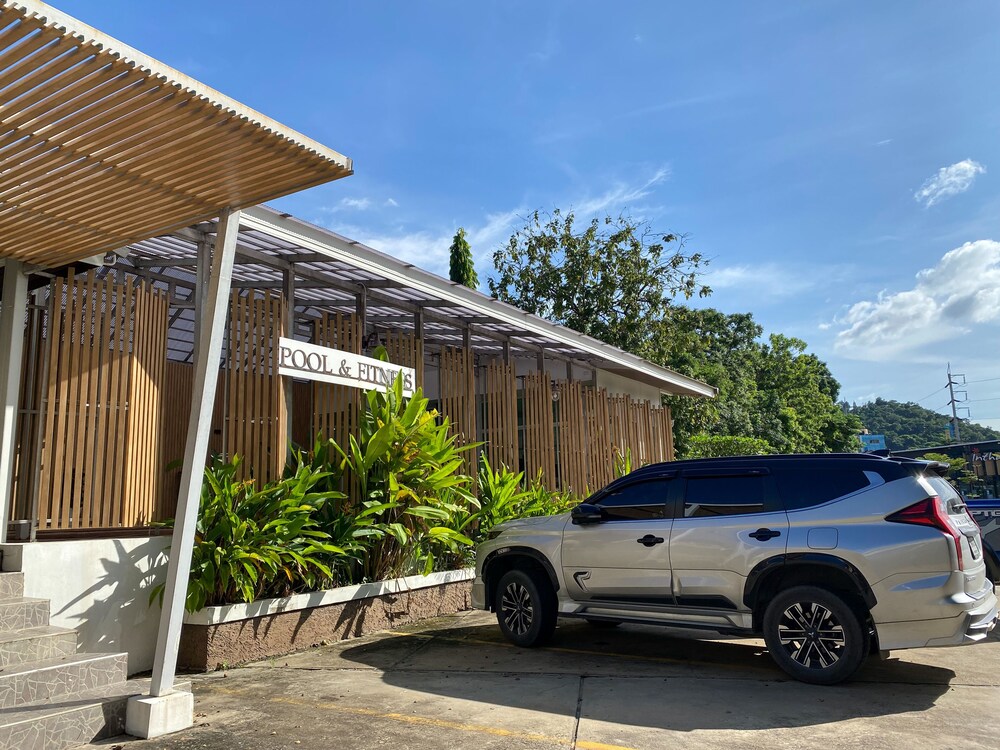 grand hill resort and spa